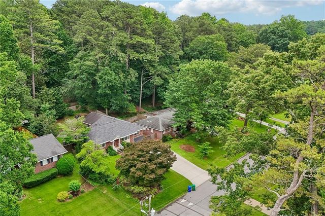 579 N Superior Avenue, Decatur, GA 30033