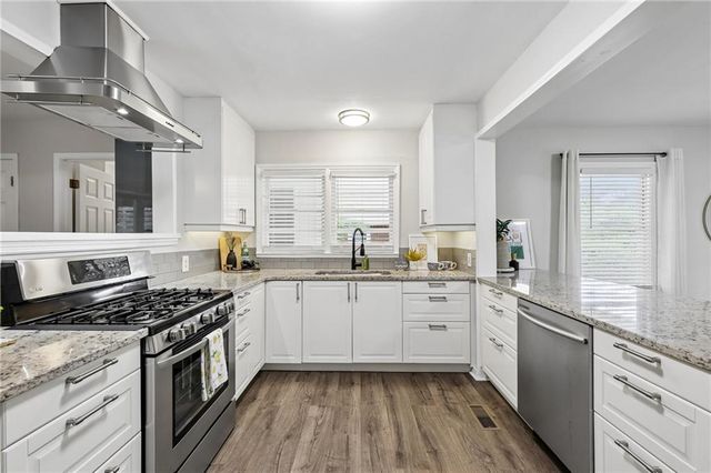579 N Superior Avenue, Decatur, GA 30033