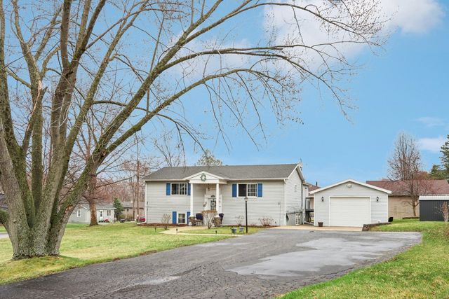 6241 237th Avenue, Salem, WI 53168