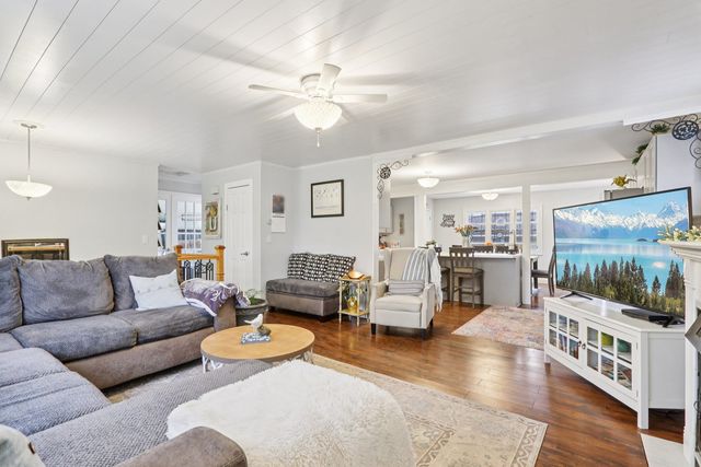 6241 237th Avenue, Salem, WI 53168