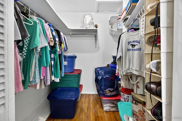 225 S Locust Street, Oologah, OK 74053