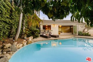 8044 Cowan Avenue, Los Angeles, CA 90045