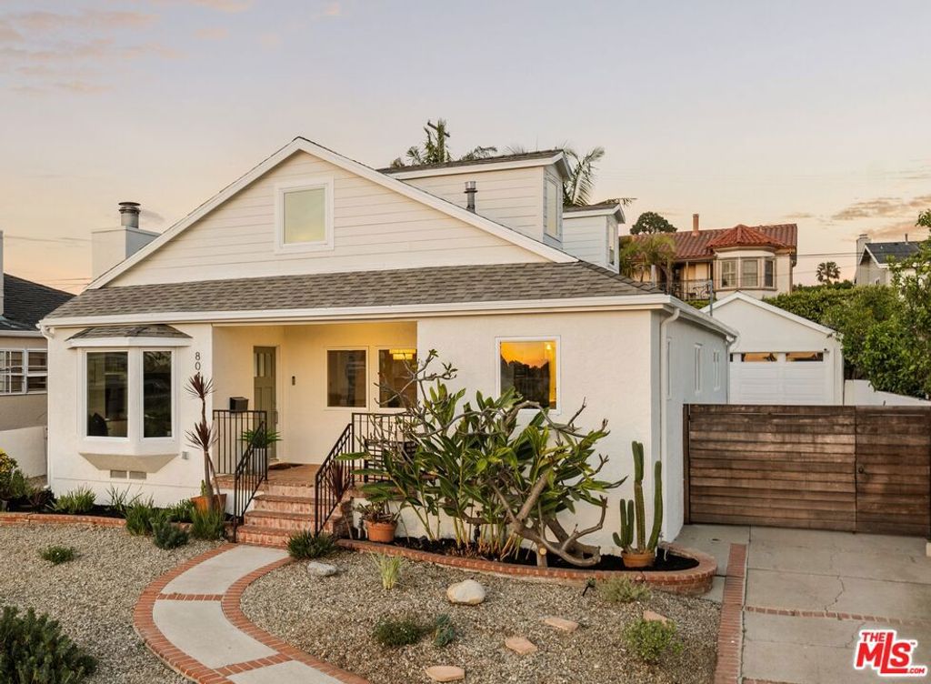 Image 1 of property listing at 8044 Cowan Avenue, Los Angeles, CA 90045