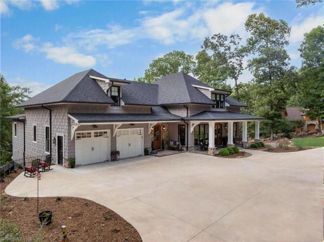 1818 Rocky Cove Lane, Denton, NC 27239