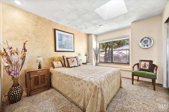 24930 Paramount Drive, Tehachapi, CA 93561