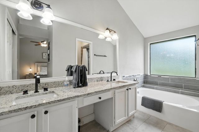 4205 Whitman Lane, Grand Prairie, TX 75052
