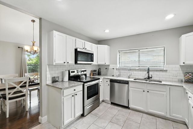4205 Whitman Lane, Grand Prairie, TX 75052