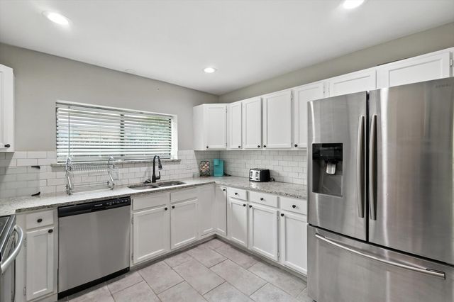 4205 Whitman Lane, Grand Prairie, TX 75052