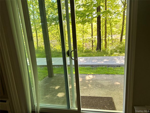 20 Peddler Hill 2002, Monroe, NY 10914