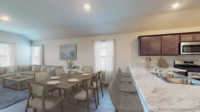 20771 McKellop Drive, Kellyville, OK 74039