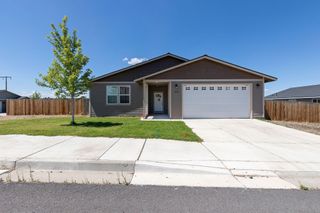 976 SE Maui Lane, Madras, OR 97741
