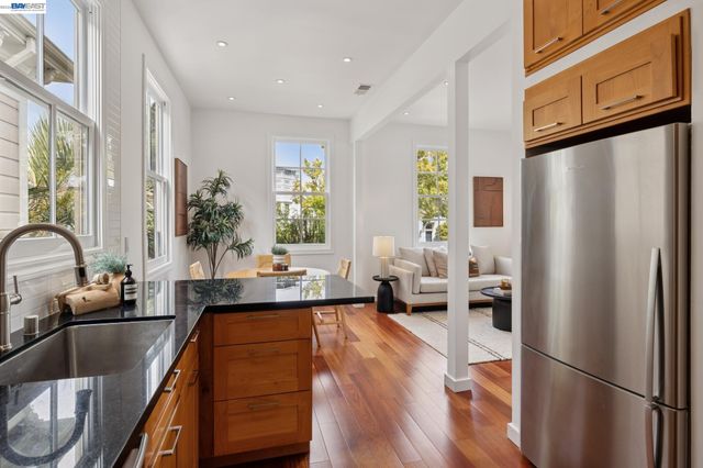 800 Delaware Street 1020, Berkeley, CA 94710