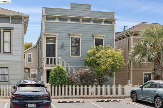800 Delaware Street 1020, Berkeley, CA 94710