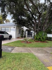15158 NW 89th Avenue, Miami Lakes, FL 33018