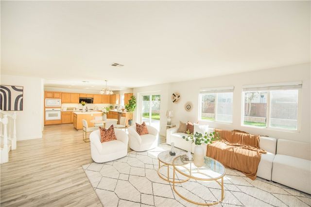 7794 Alderwood Avenue, Eastvale, CA 92880