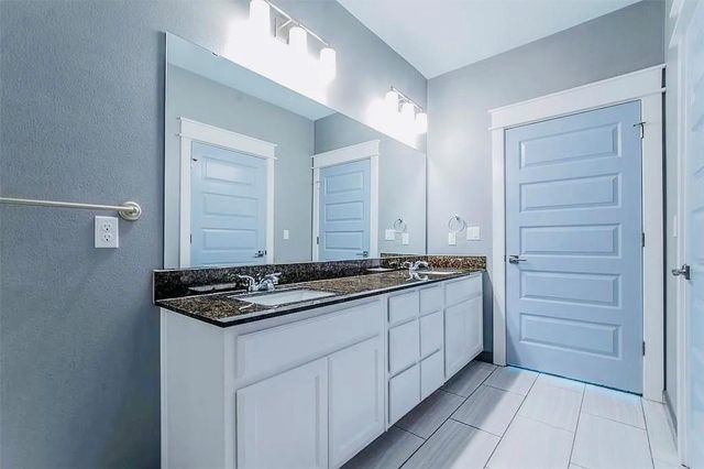 200 Maple LN 1302, Elgin, TX 78621