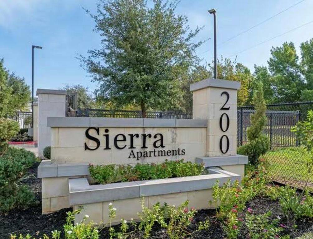 200 Maple LN 1302, Elgin, TX 78621