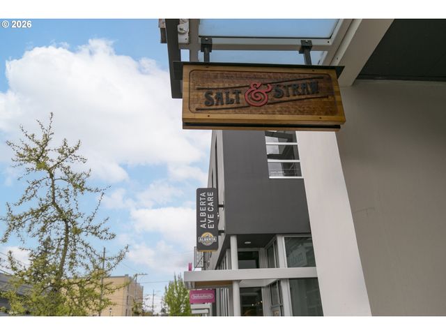 5824 Ne 26TH Ave, Portland, OR 97211