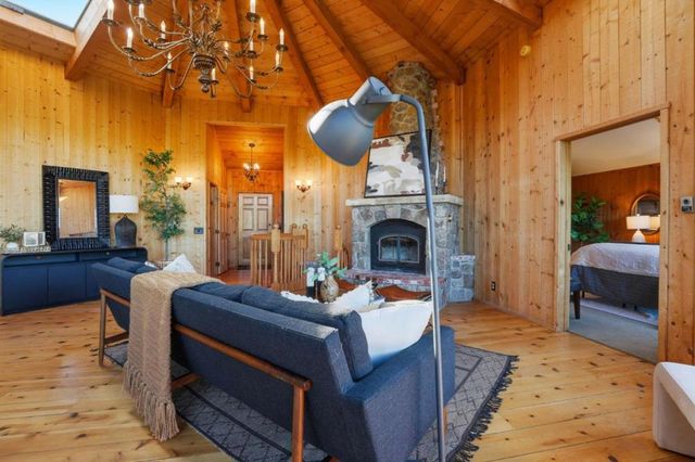 31420 Via La Naranga, Carmel Valley, CA 93924