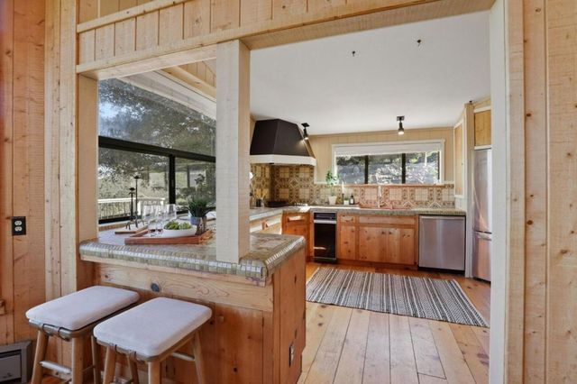 31420 Via La Naranga, Carmel Valley, CA 93924