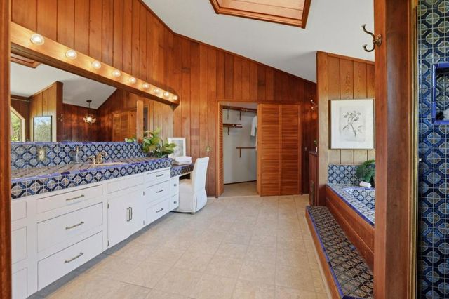 31420 Via La Naranga, Carmel Valley, CA 93924