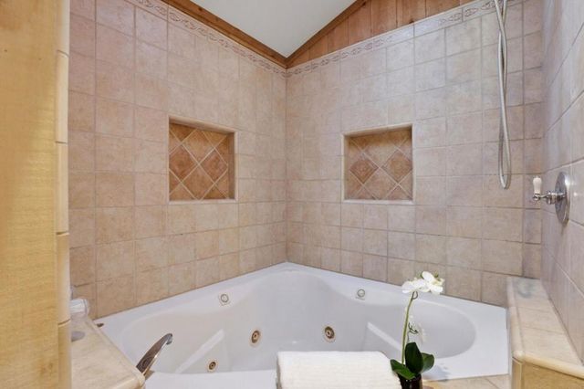 31420 Via La Naranga, Carmel Valley, CA 93924