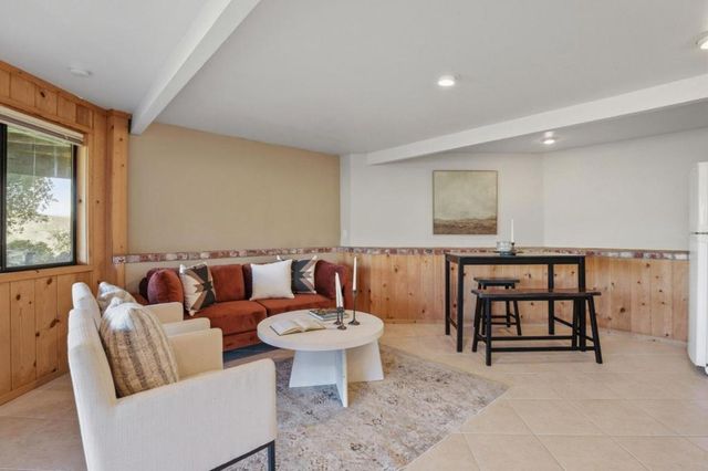 31420 Via La Naranga, Carmel Valley, CA 93924