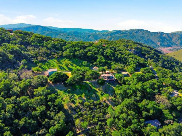31420 Via La Naranga, Carmel Valley, CA 93924