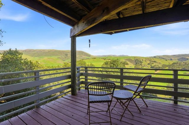 31420 Via La Naranga, Carmel Valley, CA 93924