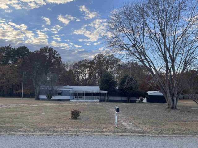 675 KIMBERLY LN, Counce, TN 38326