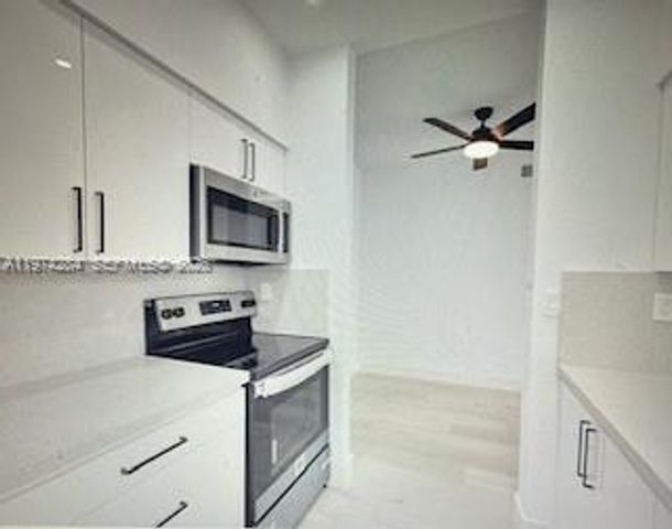 1941 NW 96th Ter 8F, Pembroke Pines, FL 33024