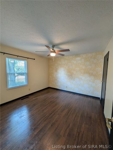 116 W Bernadine Drive, Paoli, IN 47454