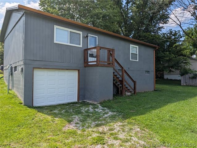 116 W Bernadine Drive, Paoli, IN 47454