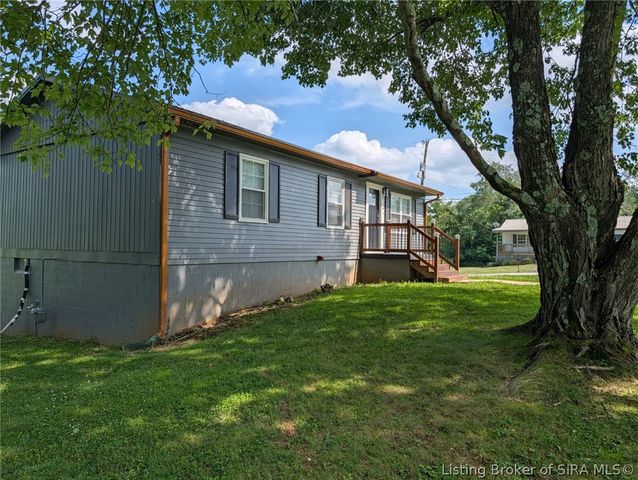 116 W Bernadine Drive, Paoli, IN 47454