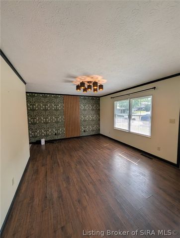 116 W Bernadine Drive, Paoli, IN 47454