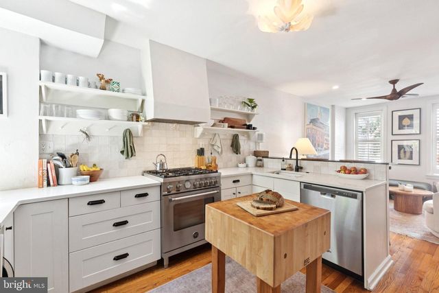 2215 CORAL ST, Philadelphia, PA 19125