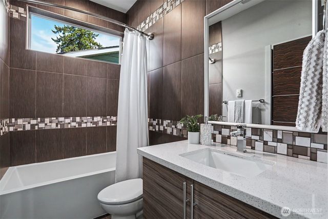 5126 S Othello Street, Seattle, WA 98118