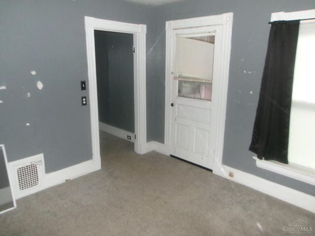 5608 Abbottsford Street, Cincinnati, OH 45212
