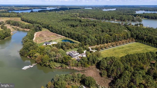 7508 COOPER POINT RD, Bozman, MD 21612