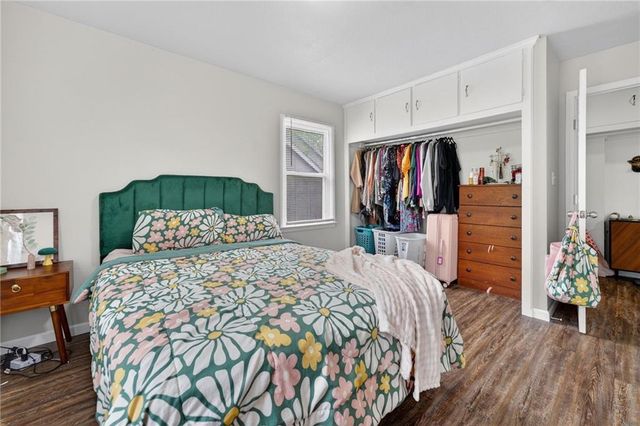 1921 S Ash Avenue, Independence, MO 64052