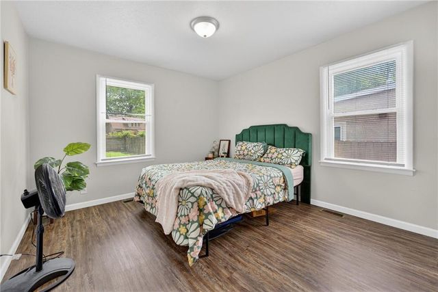 1921 S Ash Avenue, Independence, MO 64052