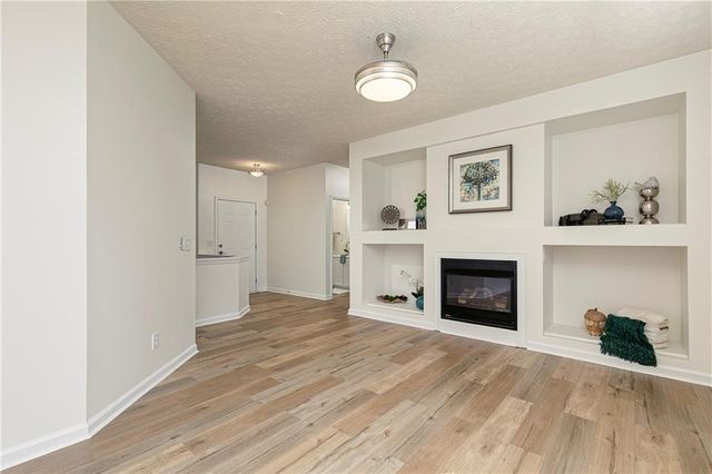 707 Bedford Court, Woodstock, GA 30188