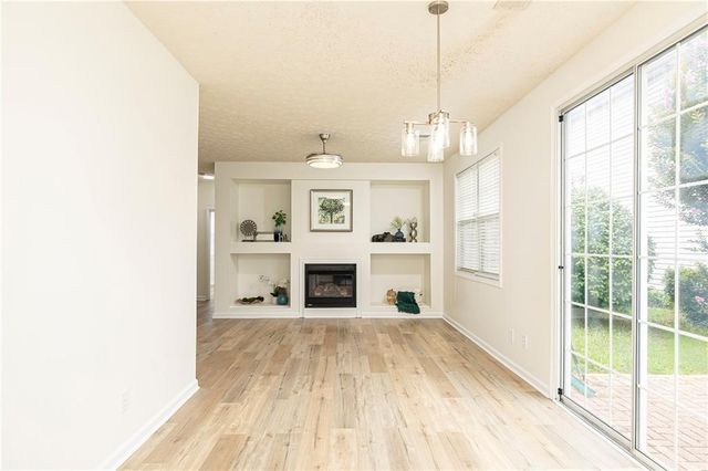 707 Bedford Court, Woodstock, GA 30188