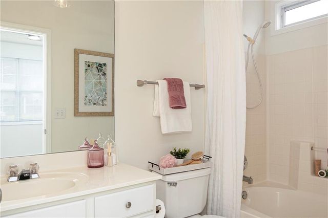 707 Bedford Court, Woodstock, GA 30188