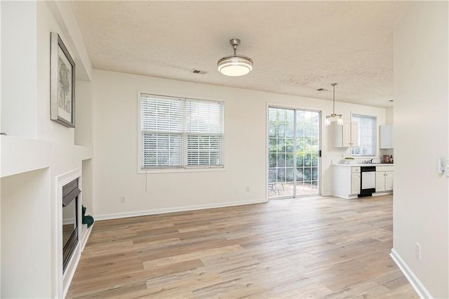 707 Bedford Court, Woodstock, GA 30188