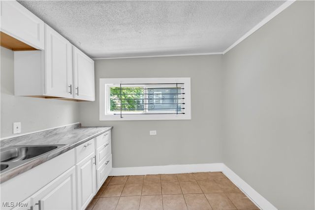 3153 W 88th Street, Cleveland, OH 44102