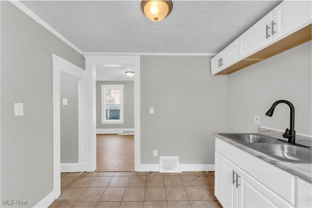 3153 W 88th Street, Cleveland, OH 44102