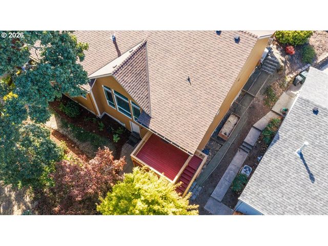 1298 BARNABAS St Nw, Salem, OR 97304