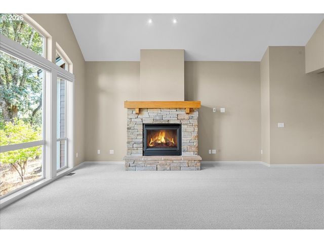 1298 BARNABAS St Nw, Salem, OR 97304