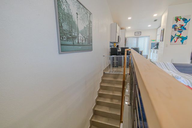 7690 W 29th Way 202, Hialeah, FL 33018